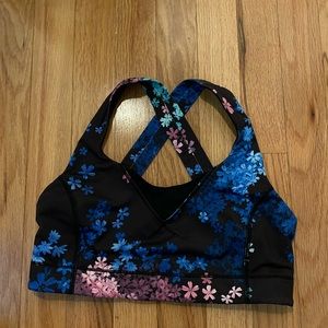 Lululemon sport bra size 6 10/10